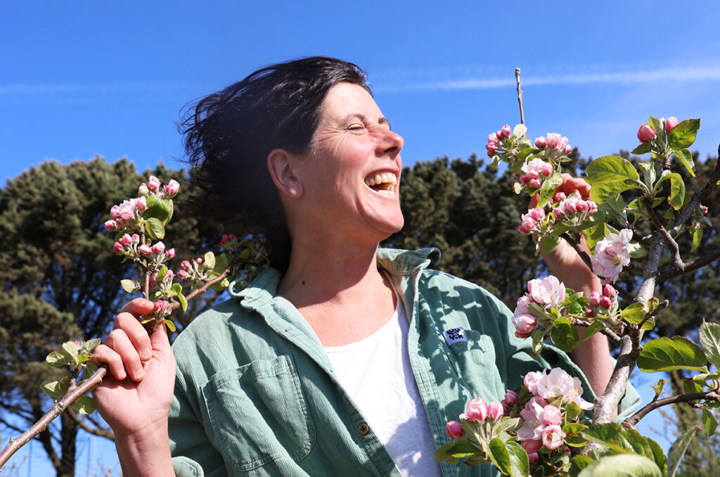 Volunteer wellbeing has increased after joining the Newquay Orchard community.